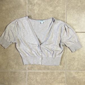 Beige Cropped M Cardigan. Old Navy. Used, Good Condition.
